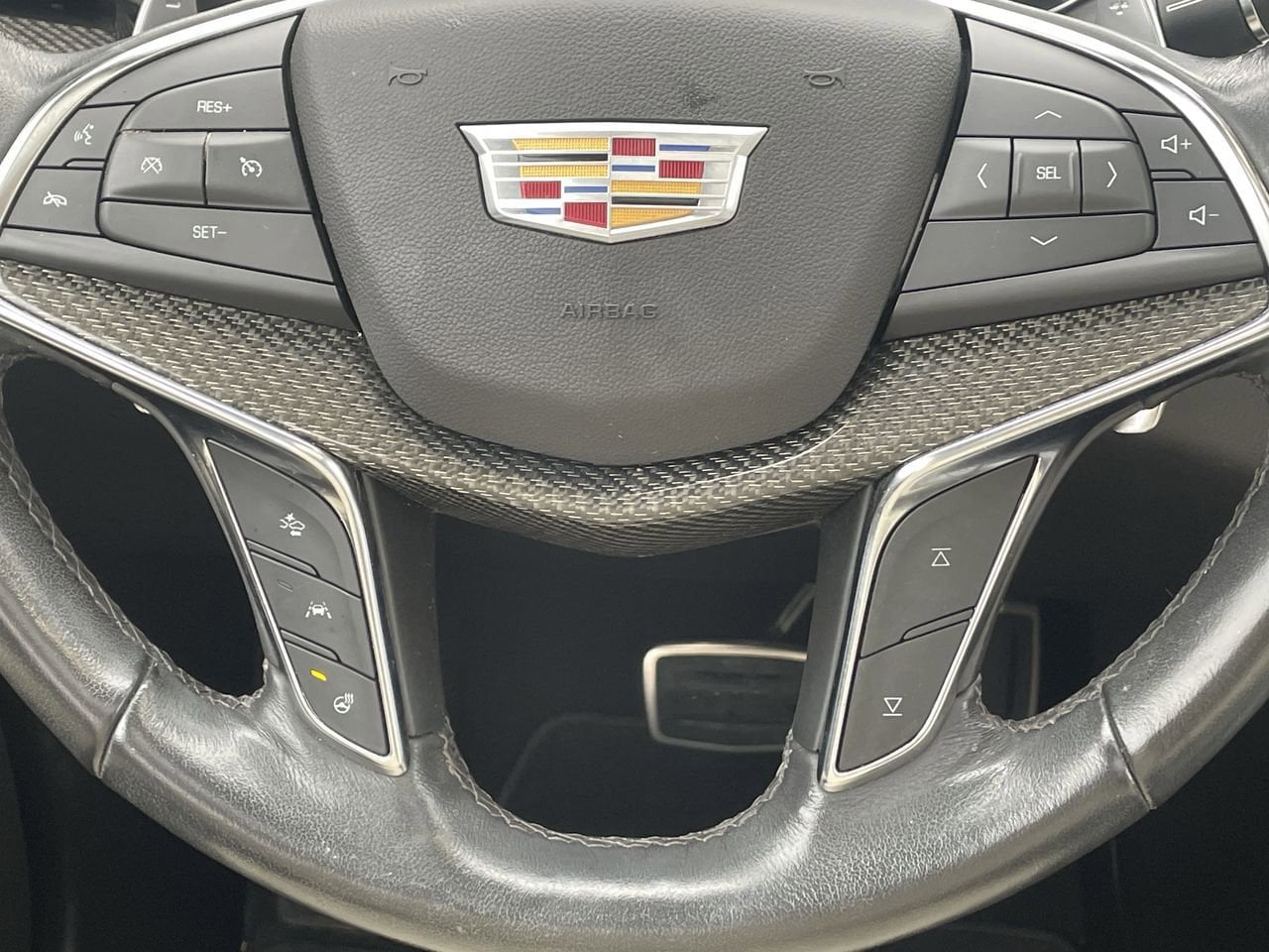 Thumbnail: 2022 Cadillac XT5 - 9