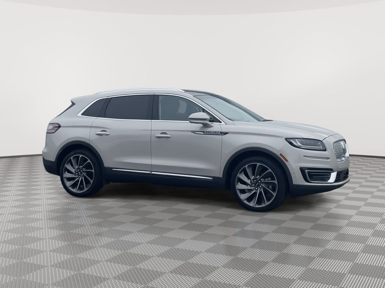 2020 Lincoln Nautilus Reserve 2