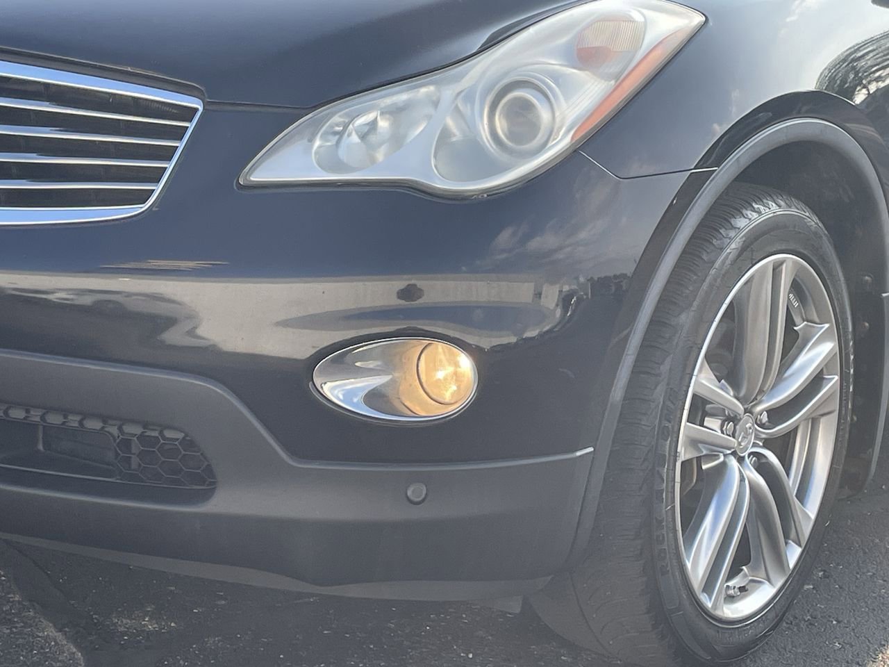 Thumbnail: 2011 INFINITI EX35 - 35