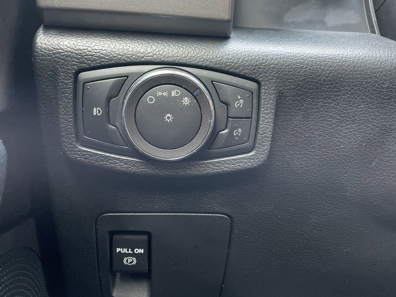 Thumbnail: 2019 Ford Expedition - 28