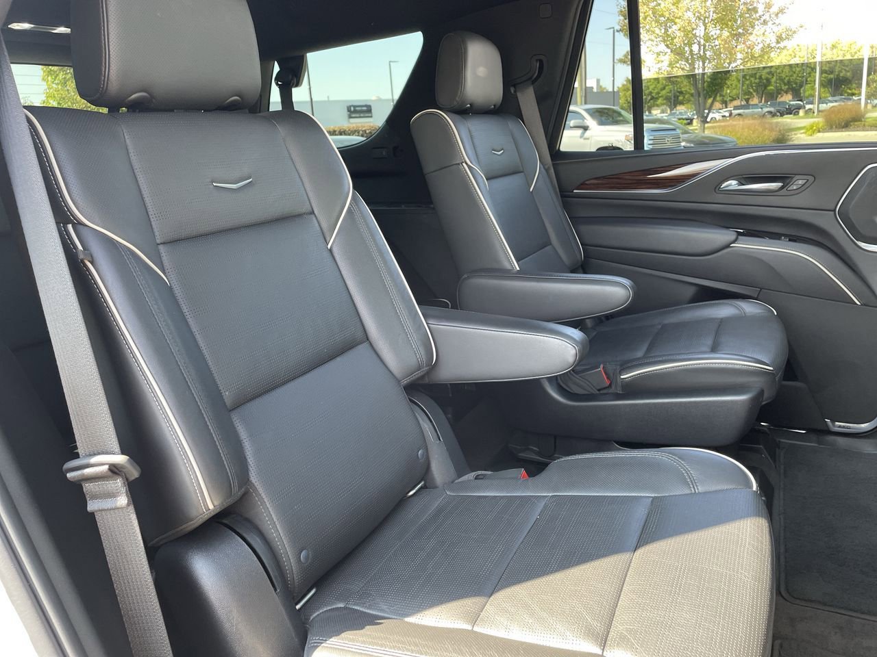 Thumbnail: 2022 Cadillac Escalade - 15