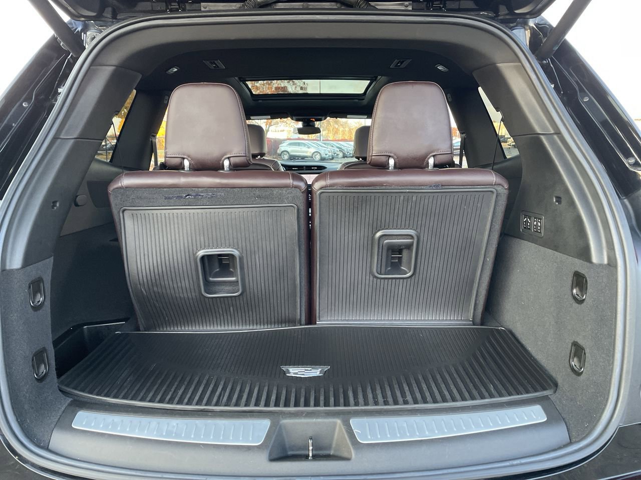 Thumbnail: 2022 Cadillac XT6 - 17