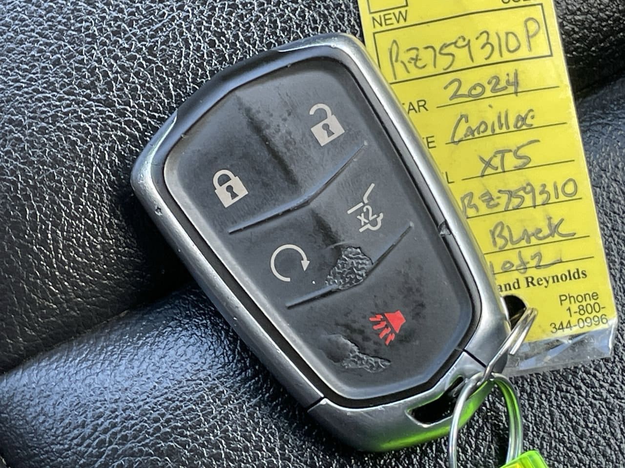 Thumbnail: 2024 Cadillac XT5 - 30