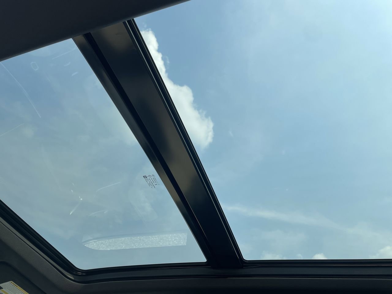 Thumbnail: 2019 Cadillac XT4 - 21
