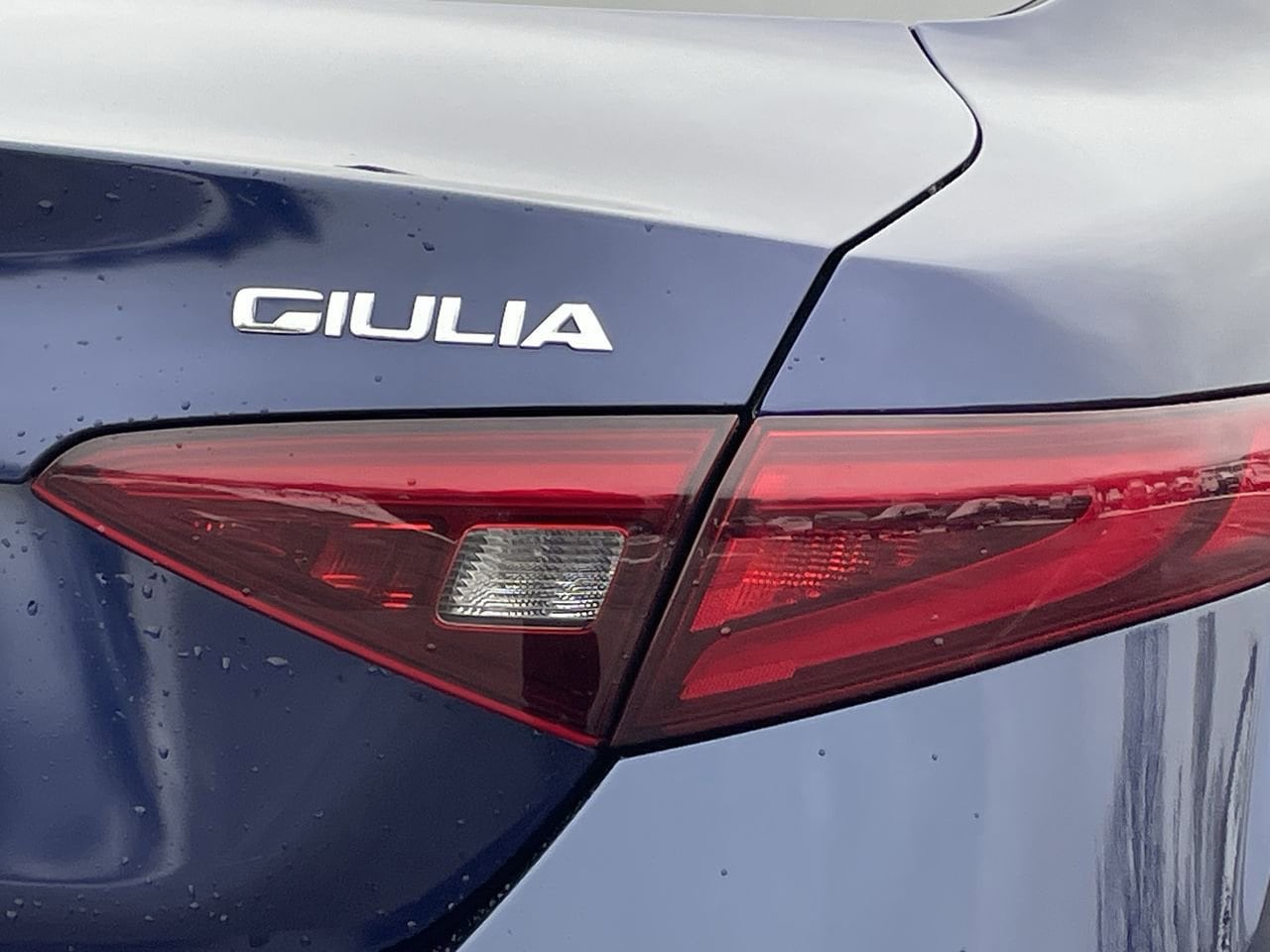 Thumbnail: 2019 Alfa Romeo Giulia - 39