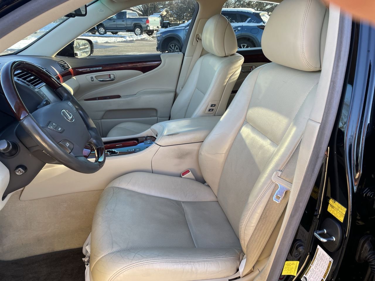 Thumbnail: 2012 Lexus LS - 12