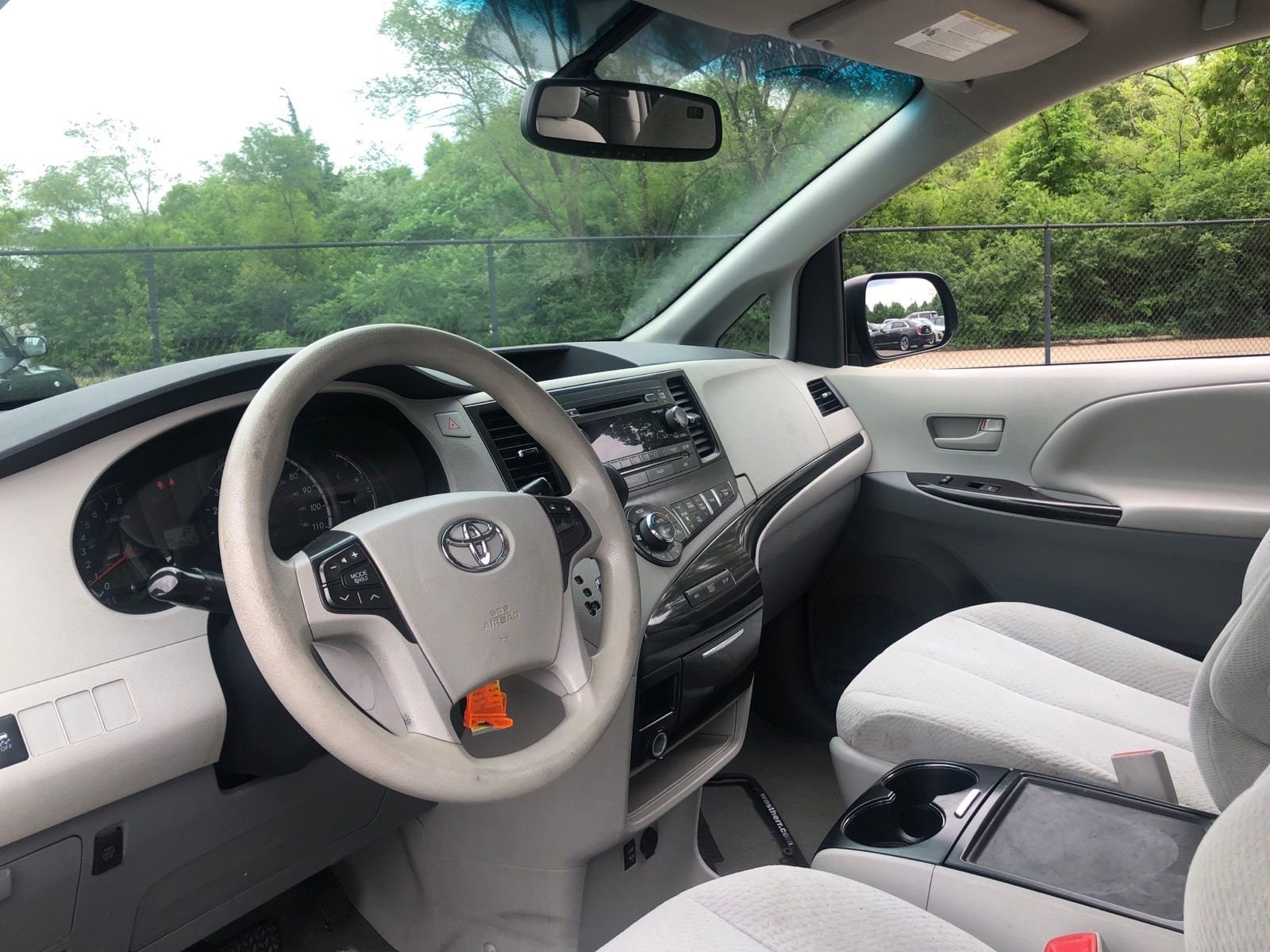 Thumbnail: 2013 Toyota Sienna - 5
