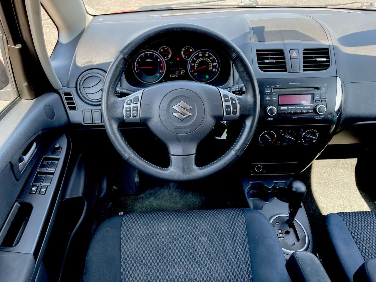 Thumbnail: 2013 Suzuki SX4 - 11