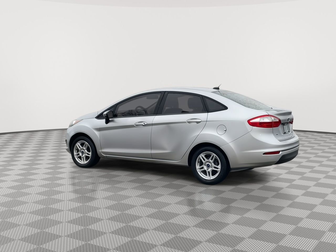 Thumbnail: 2017 Ford Fiesta - 6