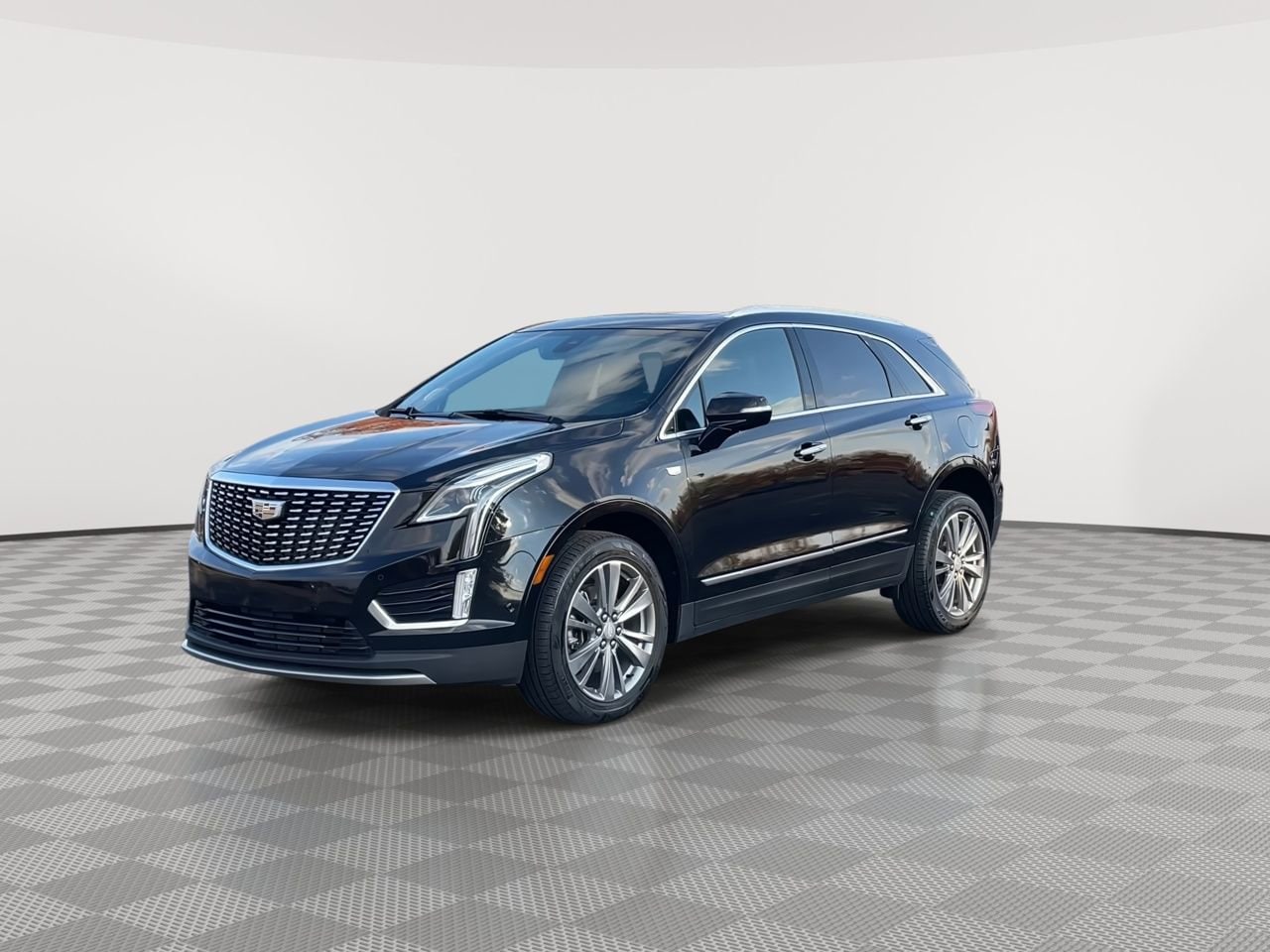Thumbnail: 2021 Cadillac XT5 - 4