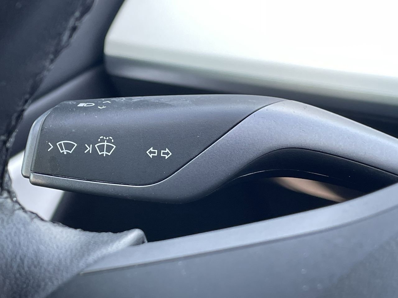 Thumbnail: 2020 Tesla Model 3 - 27