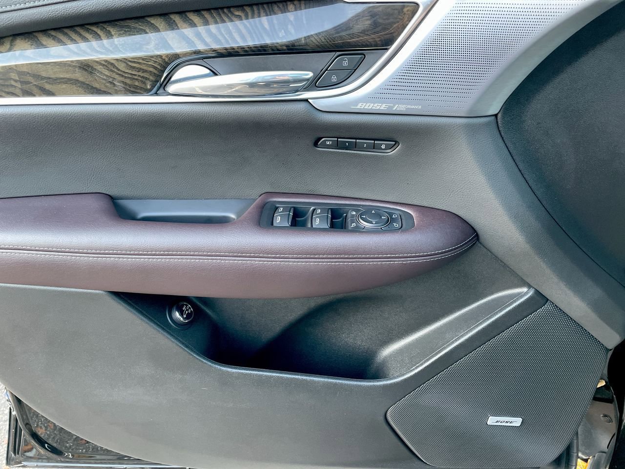 Thumbnail: 2022 Cadillac XT6 - 35