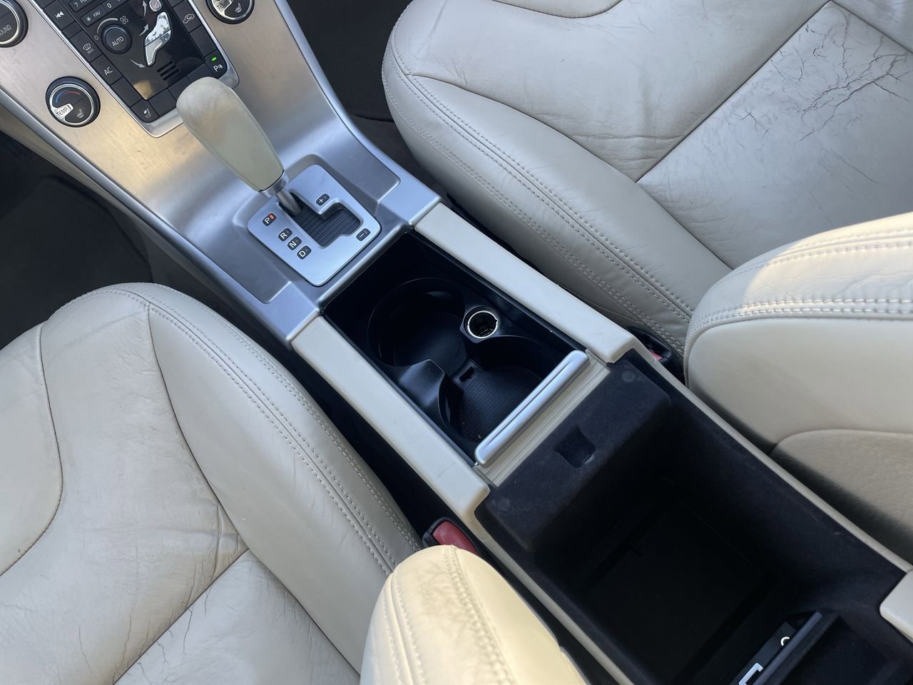 Thumbnail: 2011 Volvo XC60 - 25