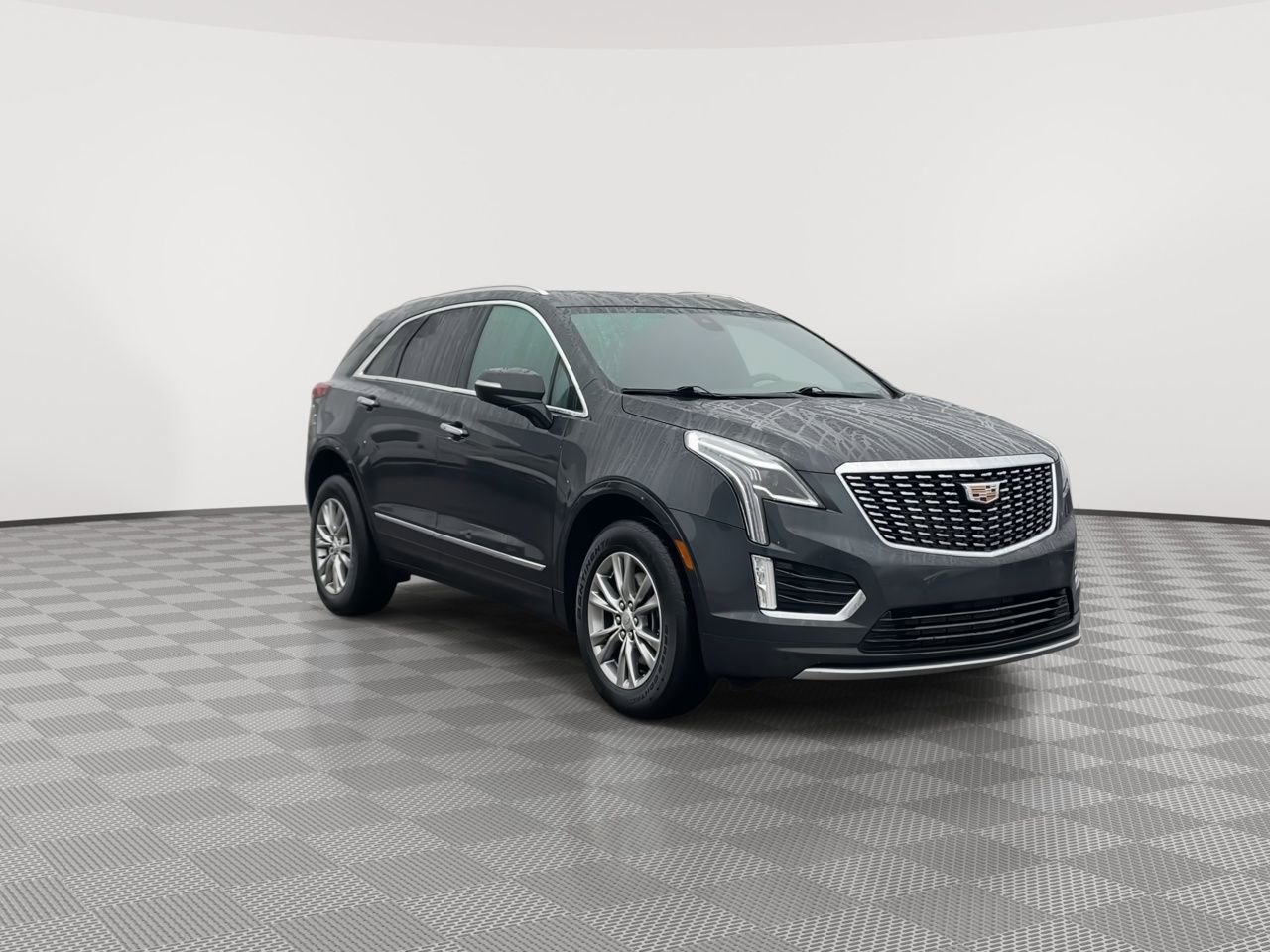 Thumbnail: 2022 Cadillac XT5 - 2