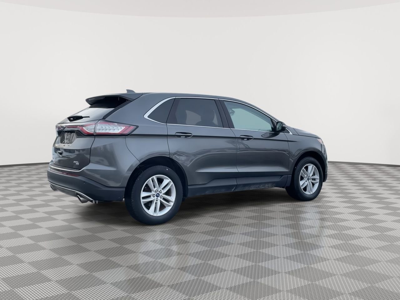 Thumbnail: 2018 Ford Edge - 8