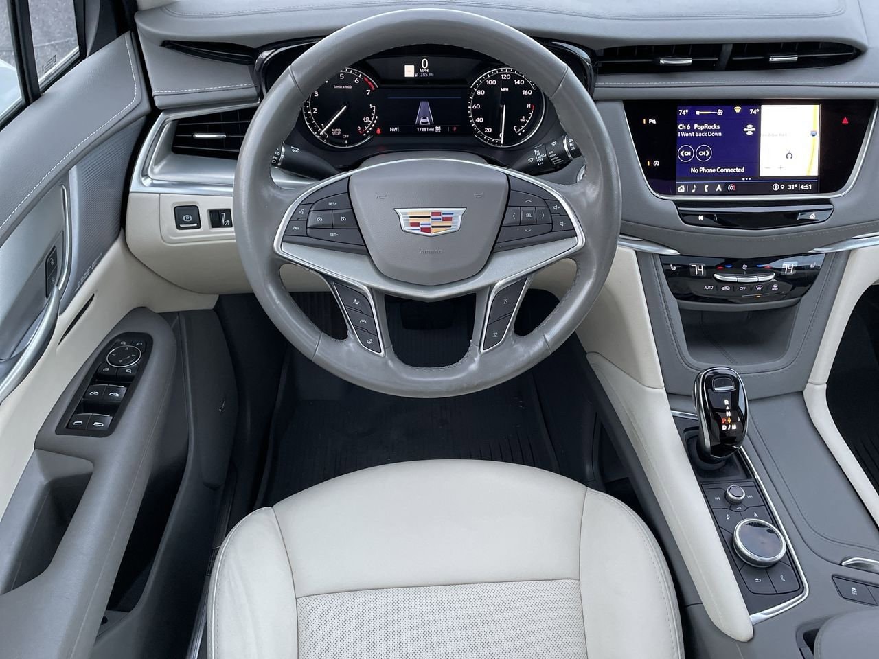 Thumbnail: 2023 Cadillac XT5 - 11