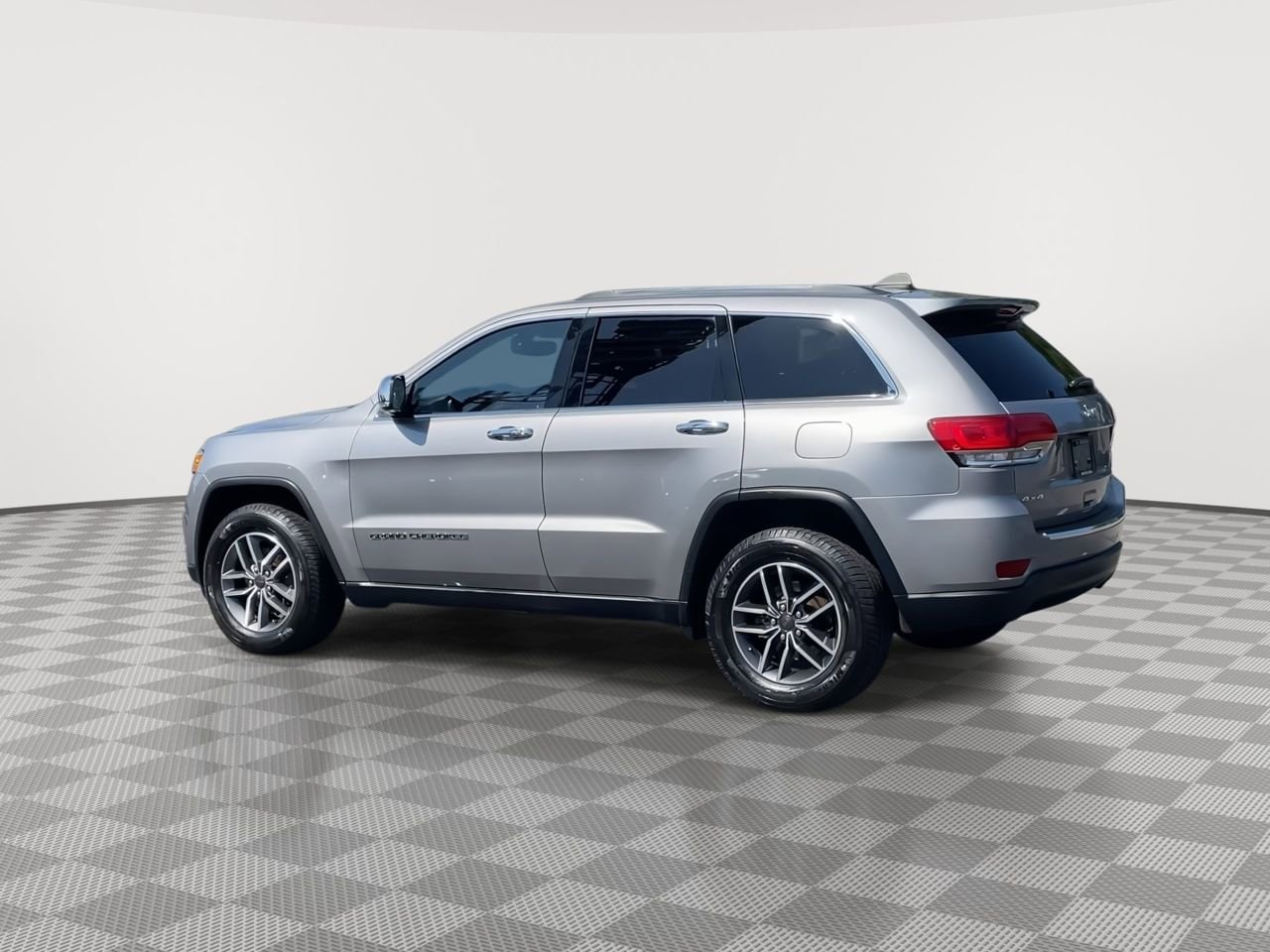 Thumbnail: 2019 Jeep Grand Cherokee - 6