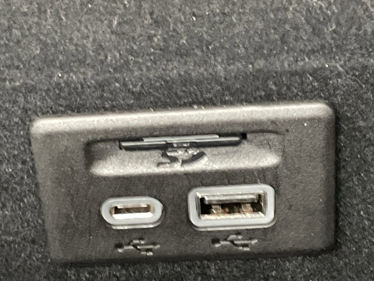 Thumbnail: 2022 Cadillac XT5 - 27