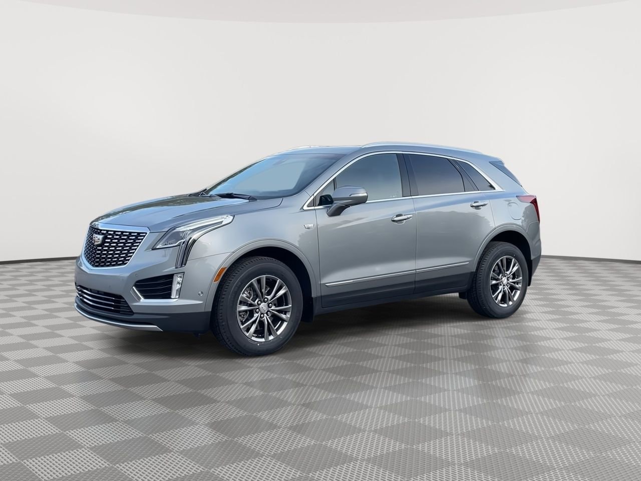 Thumbnail: 2023 Cadillac XT5 - 4