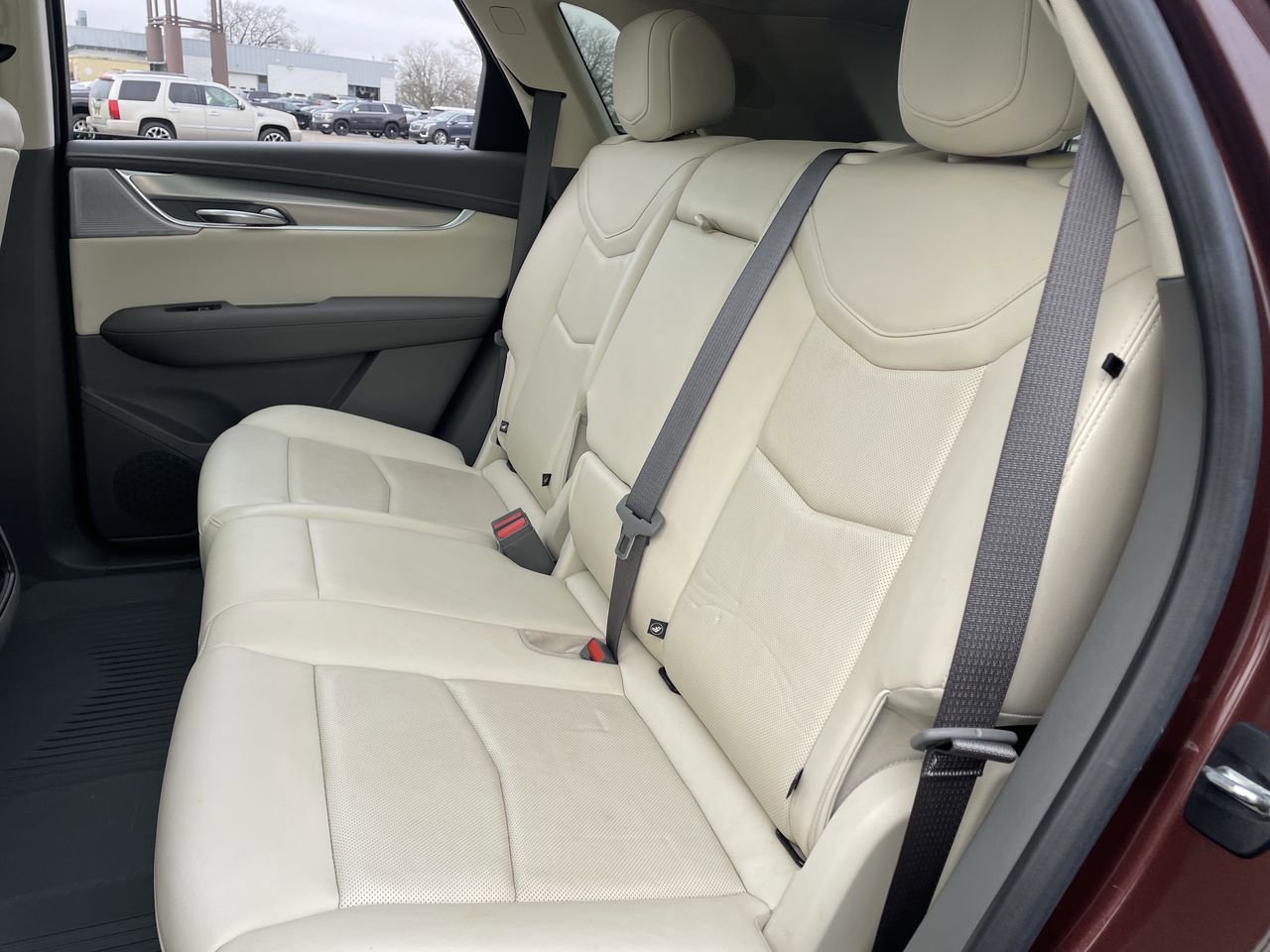 Thumbnail: 2023 Cadillac XT5 - 19