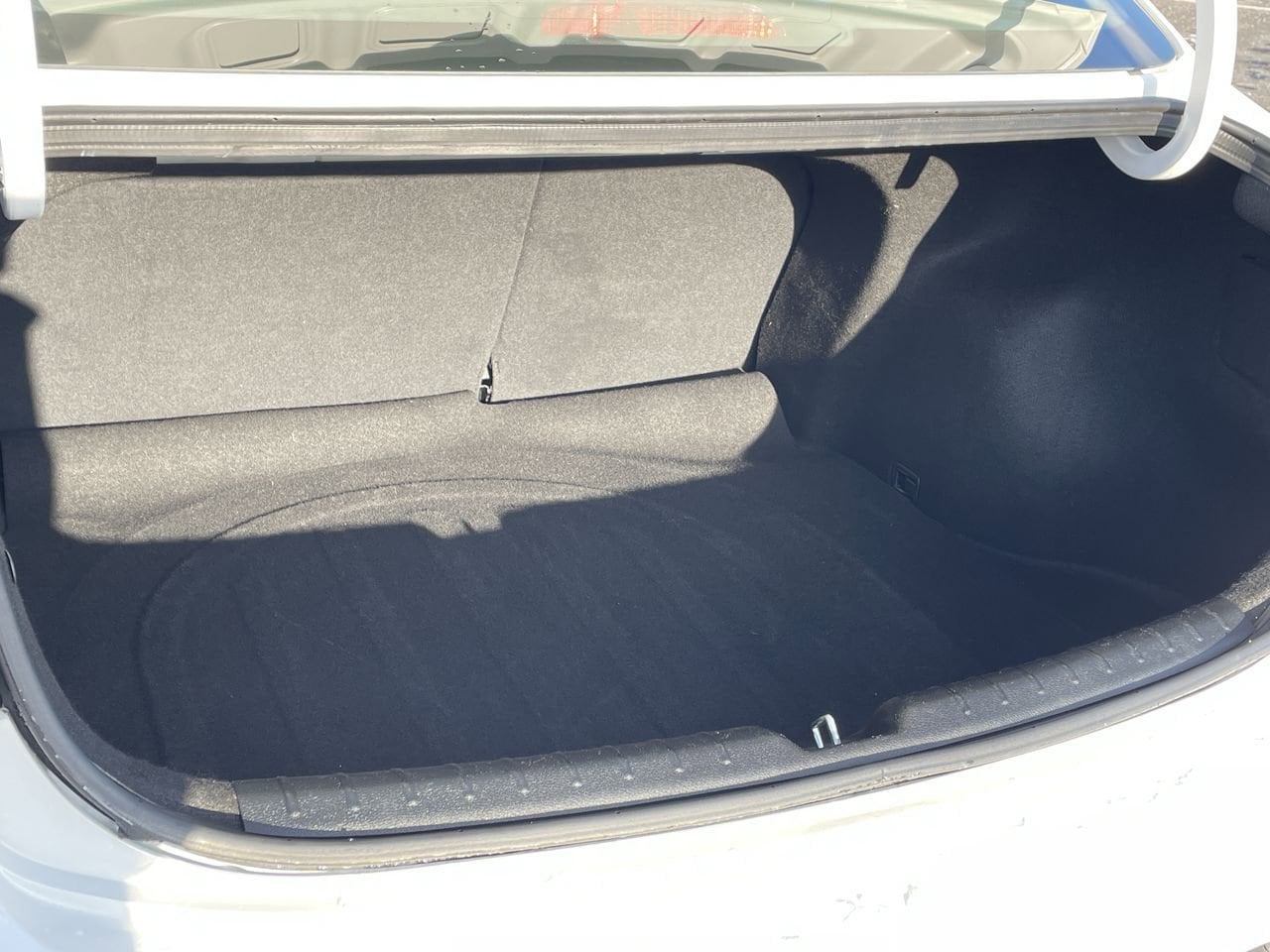 Thumbnail: 2020 Kia Rio - 17