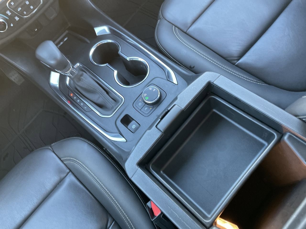 Thumbnail: 2023 Chevrolet Traverse - 25