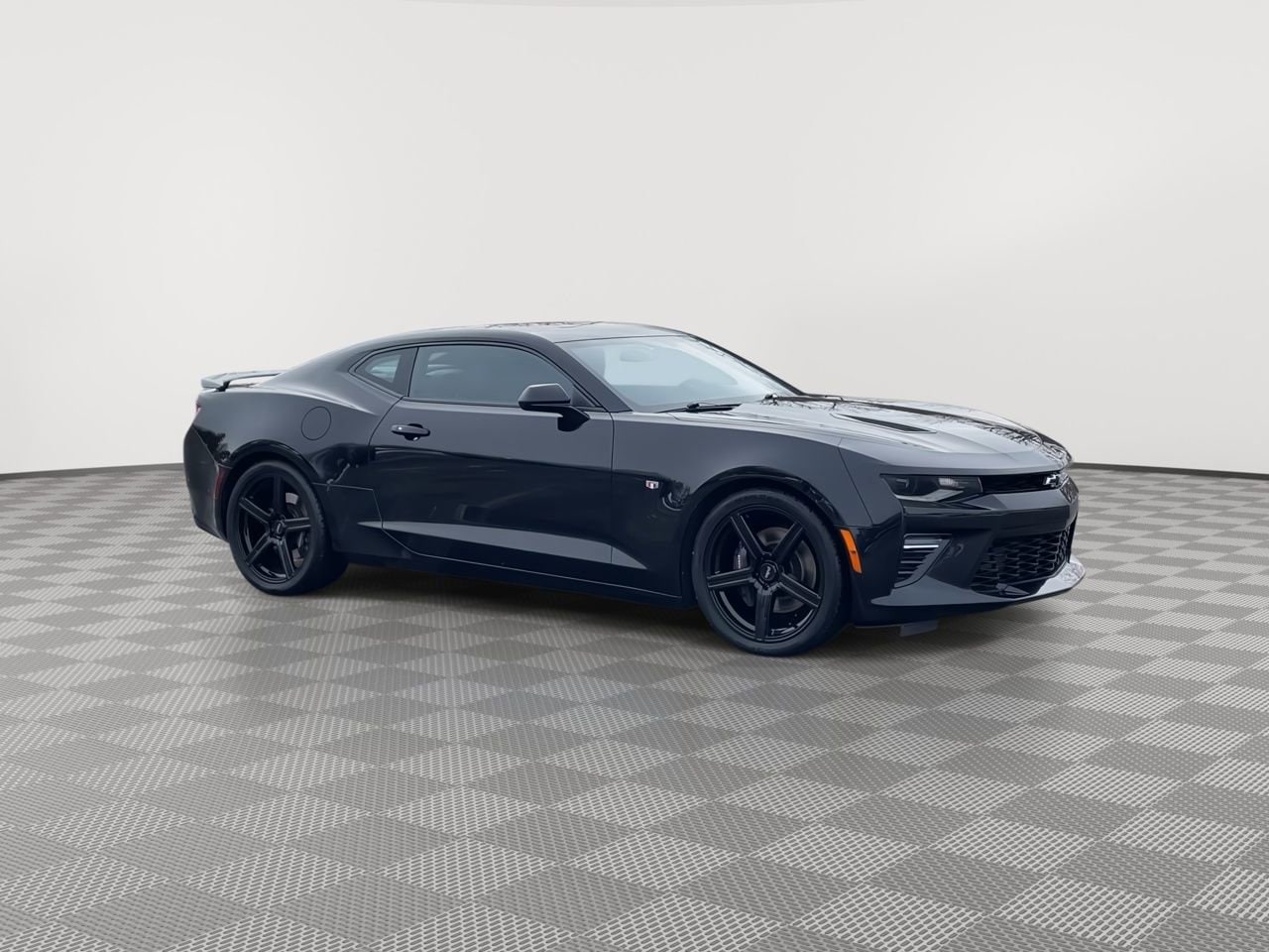 Thumbnail: 2018 Chevrolet Camaro - 2