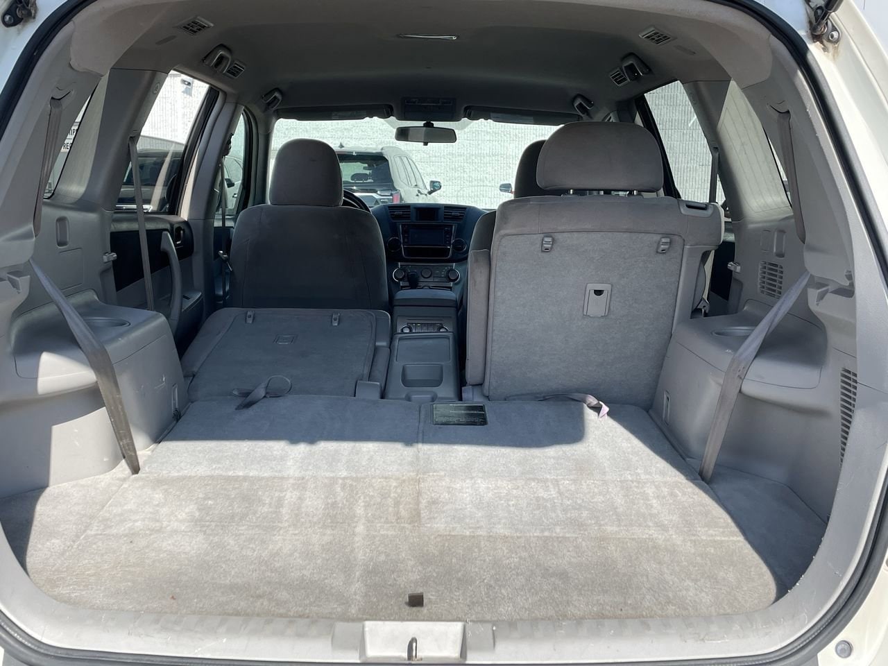 Thumbnail: 2013 Toyota Highlander - 17