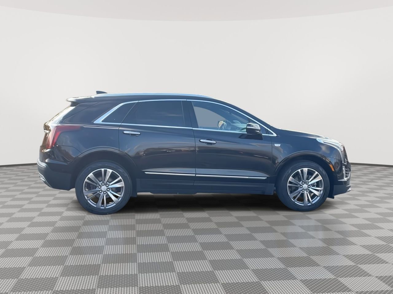 Thumbnail: 2021 Cadillac XT5 - 9