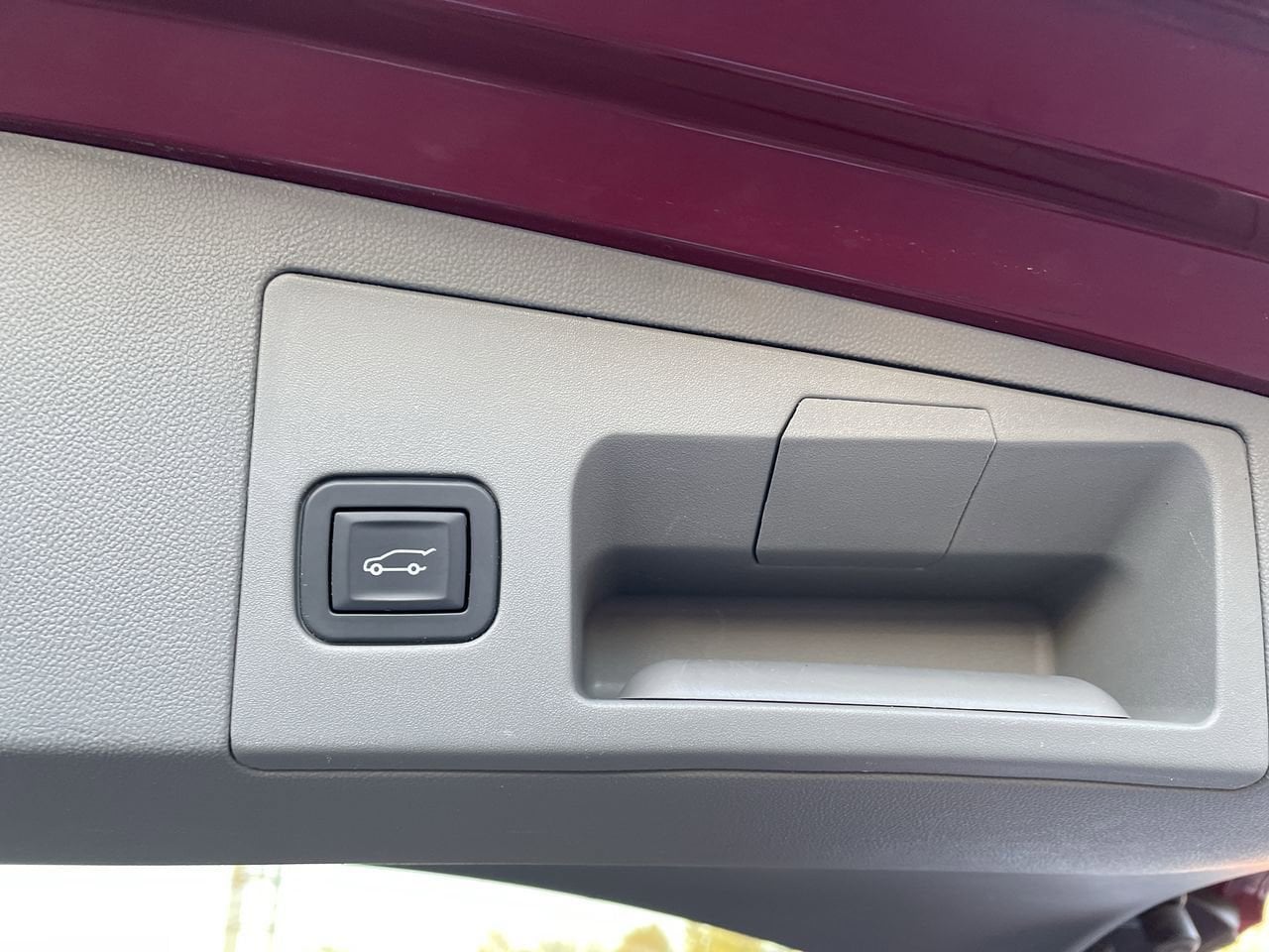 Thumbnail: 2020 Cadillac XT5 - 18