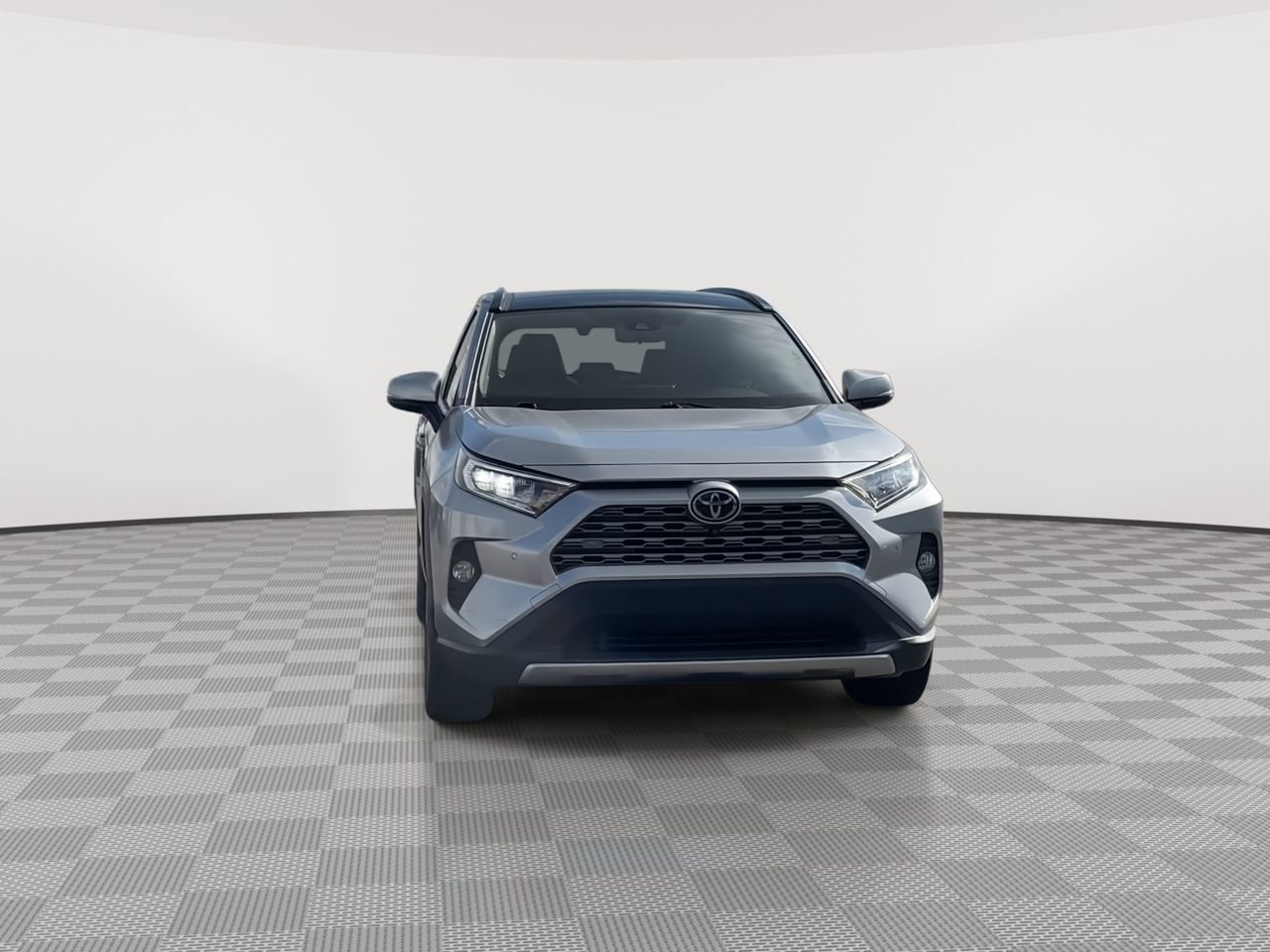 2019 Toyota RAV4 Limited photo 3