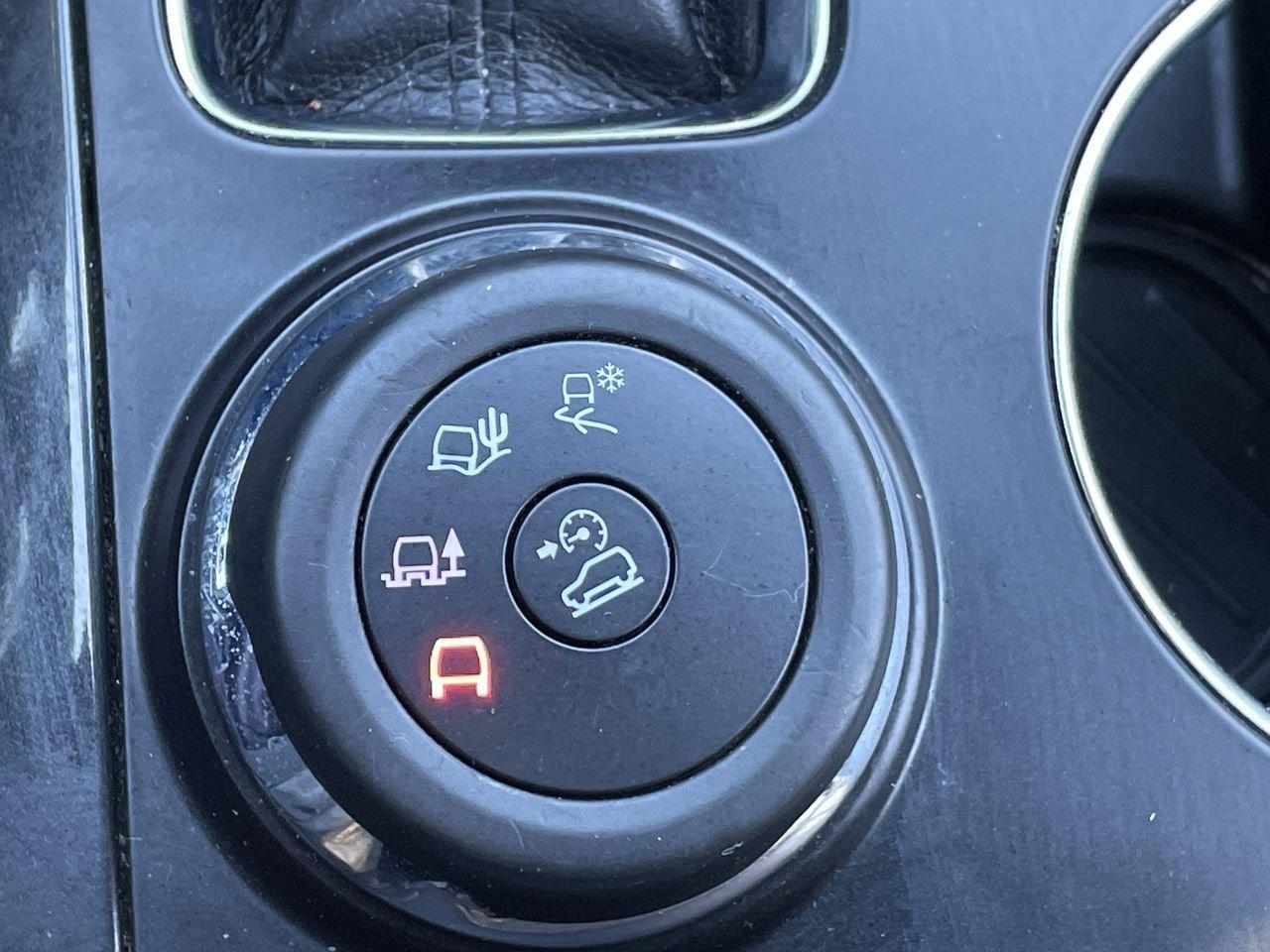 Thumbnail: 2019 Ford Explorer - 31