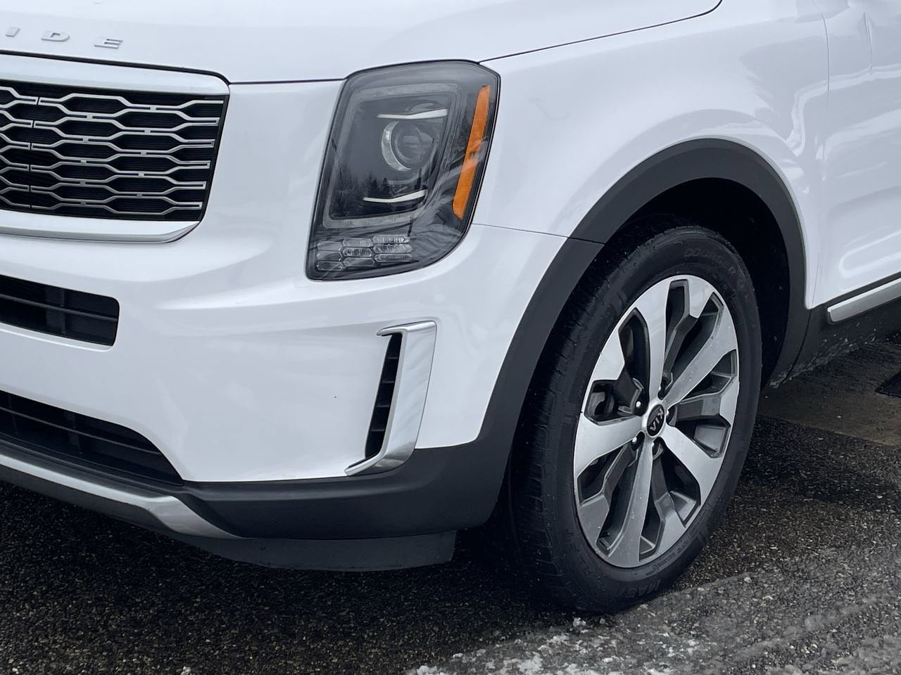 Thumbnail: 2021 Kia Telluride - 37