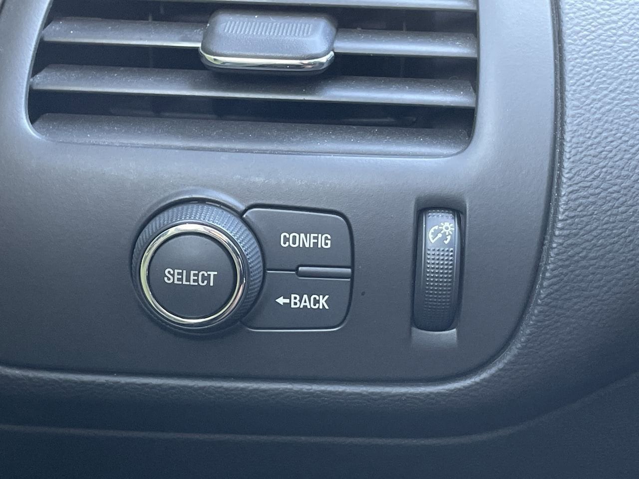 Thumbnail: 2011 Chevrolet Volt - 26