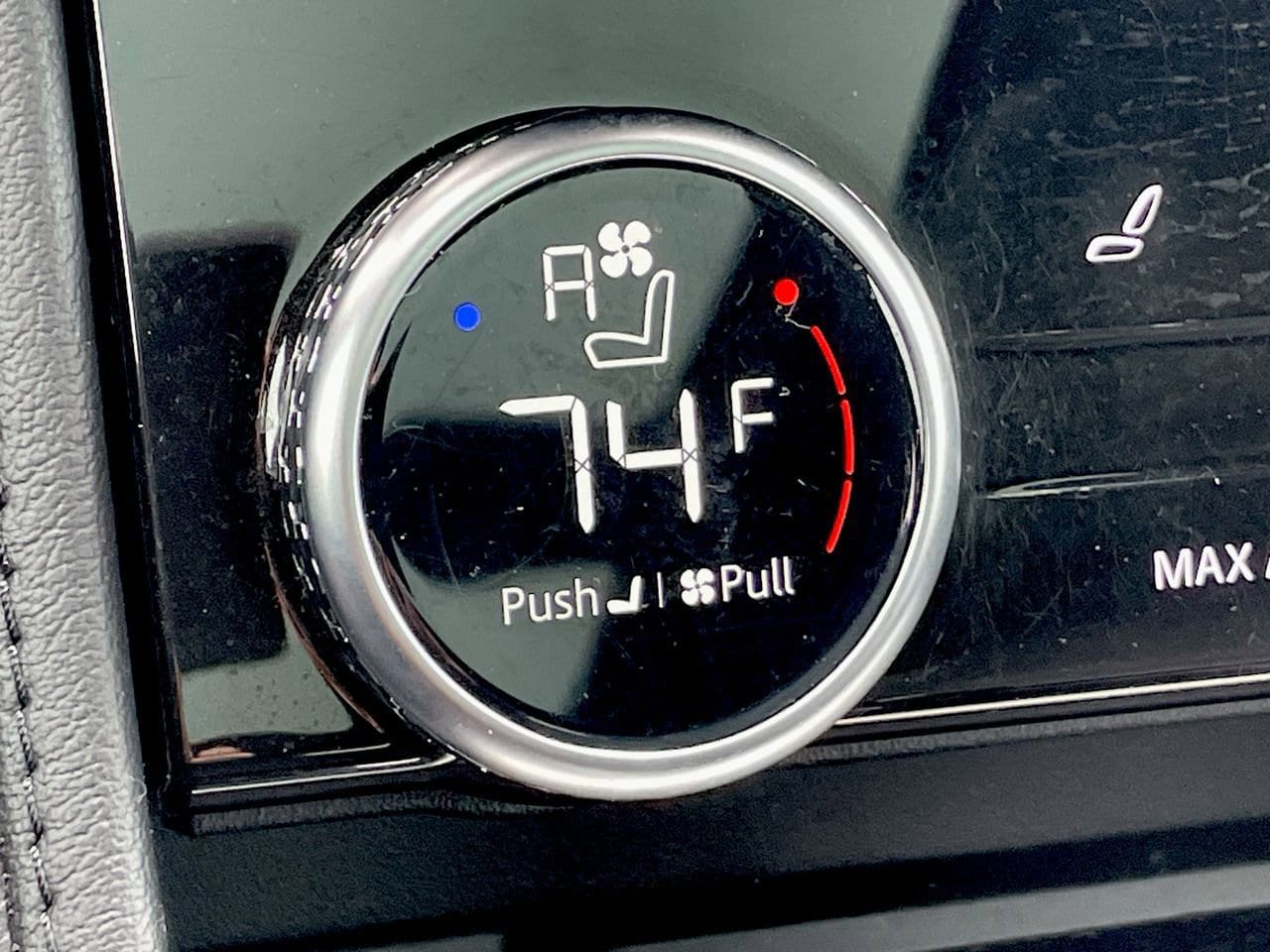 Thumbnail: 2021 Jaguar F-Pace - 23