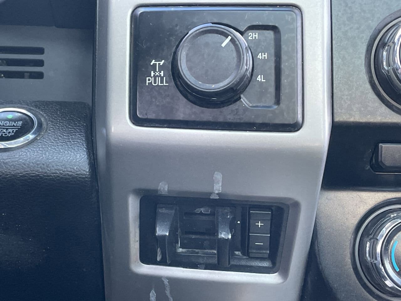 Thumbnail: 2018 Ford Econoline - 30