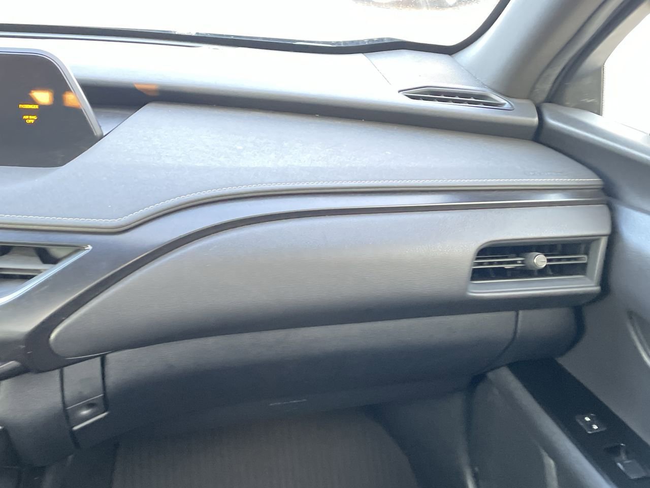 Thumbnail: 2020 Lexus UX - 16