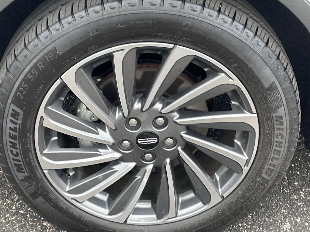 Thumbnail: 2023 Lincoln Corsair - 37