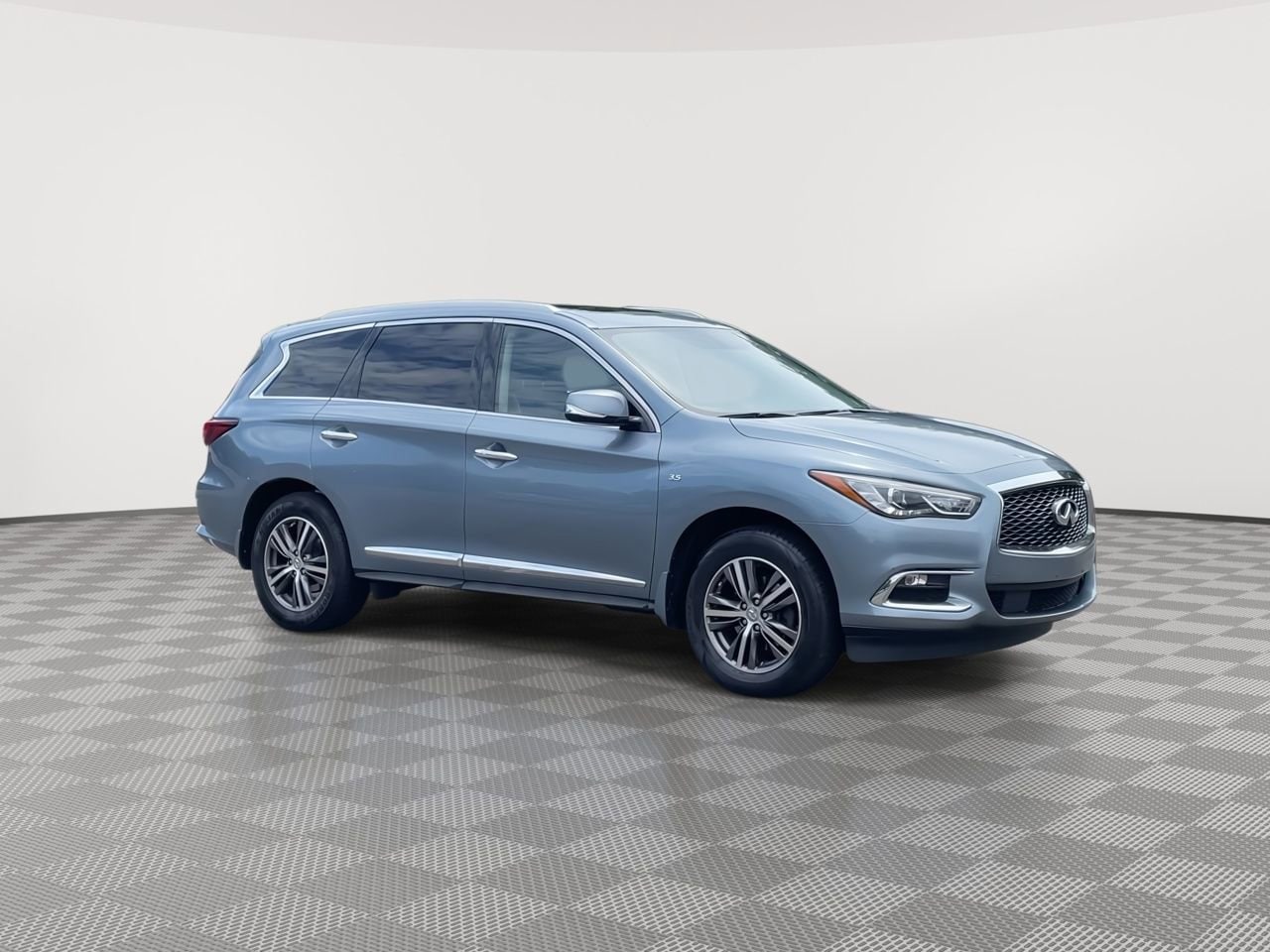 Thumbnail: 2018 INFINITI QX60 - 2
