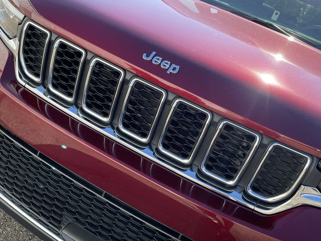 Thumbnail: 2024 Jeep Grand Cherokee - 33