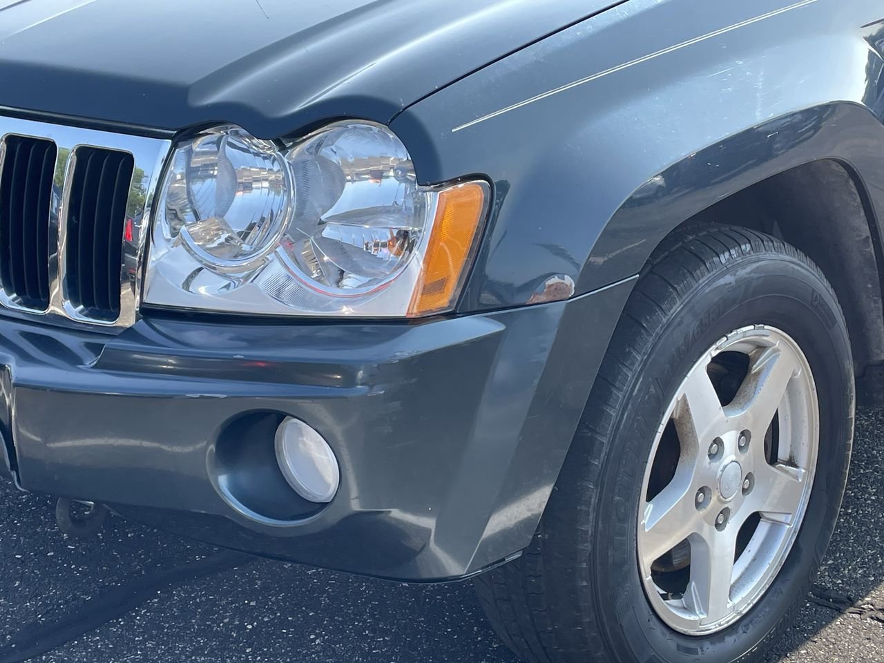 Thumbnail: 2005 Jeep Grand Cherokee - 34