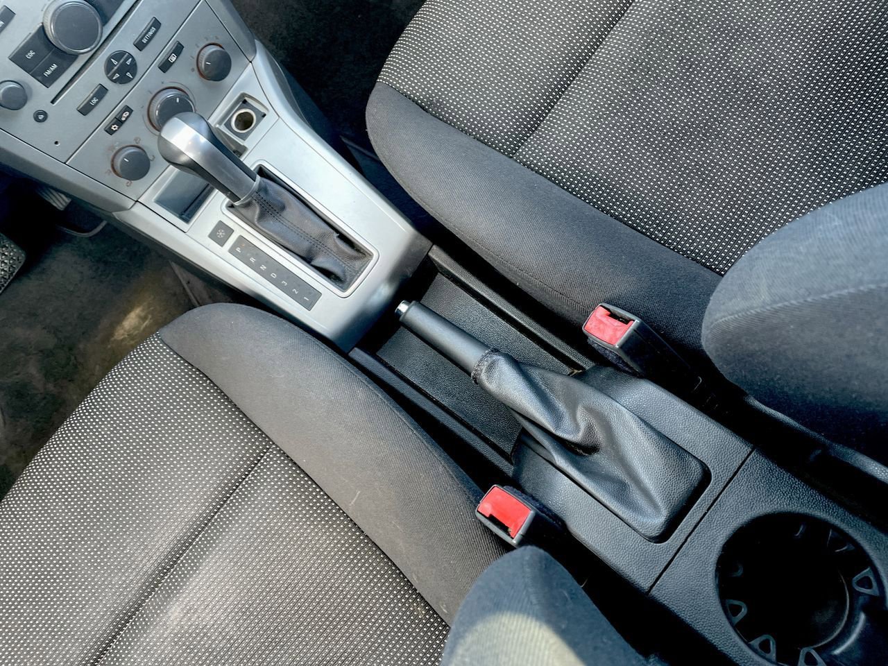 Thumbnail: 2008 Saturn Astra - 22