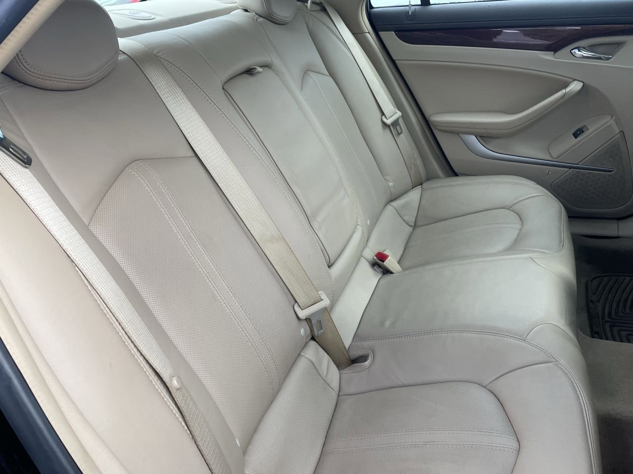 Thumbnail: 2010 Cadillac CTS - 15