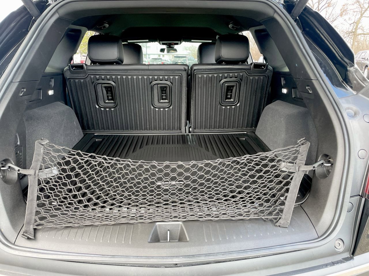 Thumbnail: 2023 Cadillac XT5 - 17