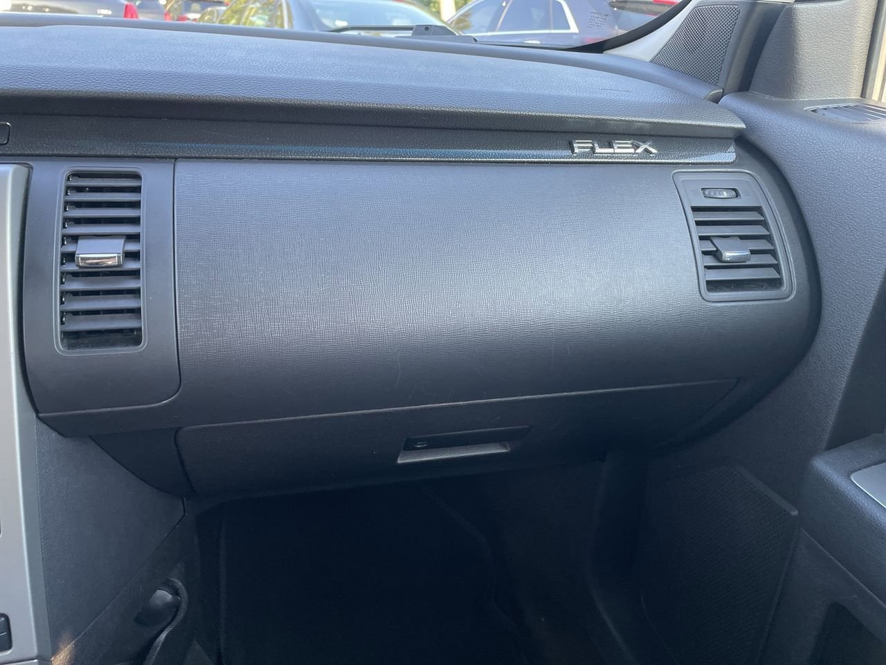 Thumbnail: 2010 Ford Flex - 16