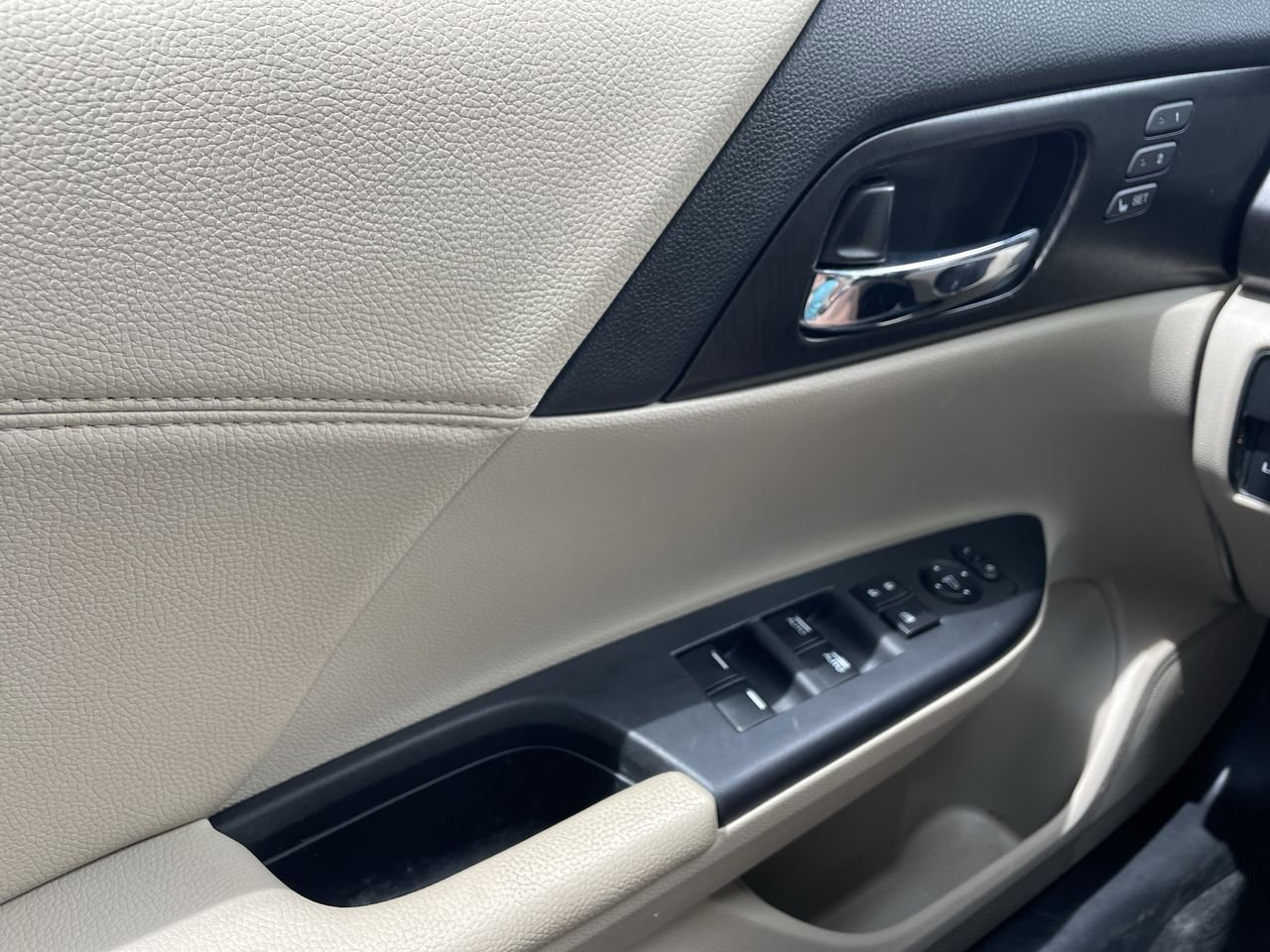 Thumbnail: 2014 Honda Accord - 32