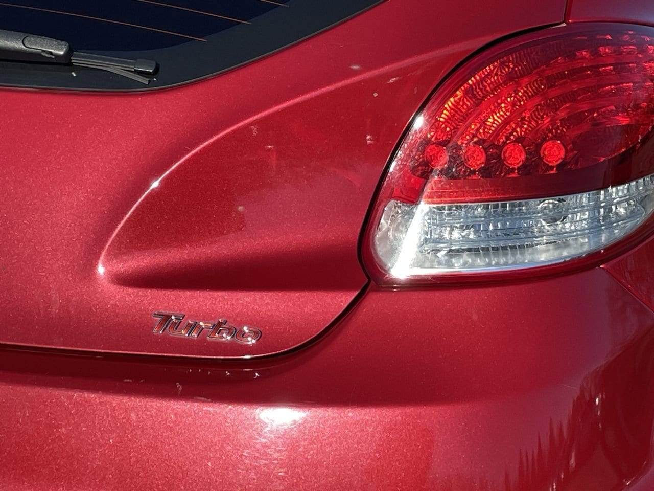 Thumbnail: 2014 Hyundai Veloster - 35