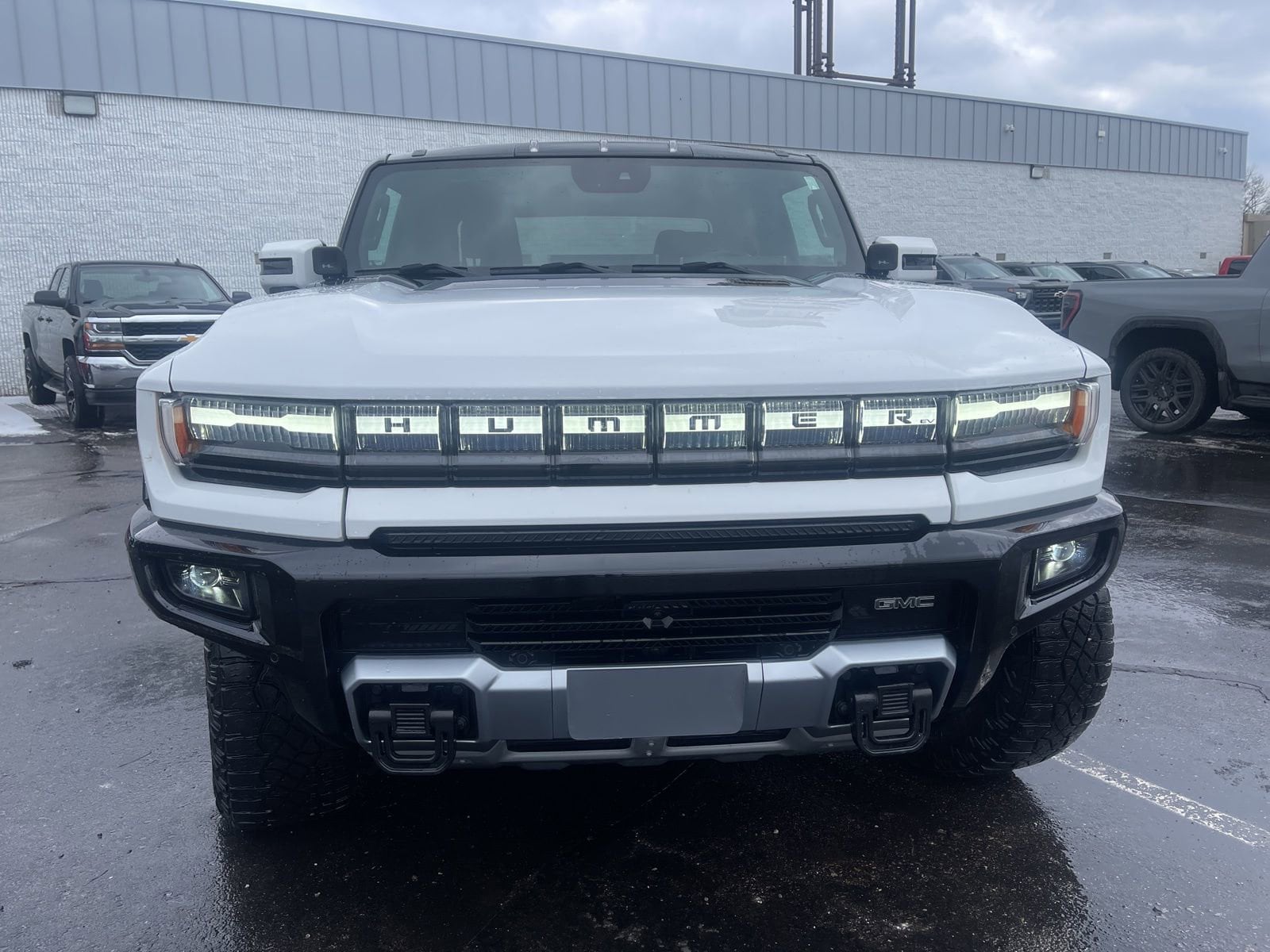 Thumbnail: 2022 GMC Hummer EV - 2