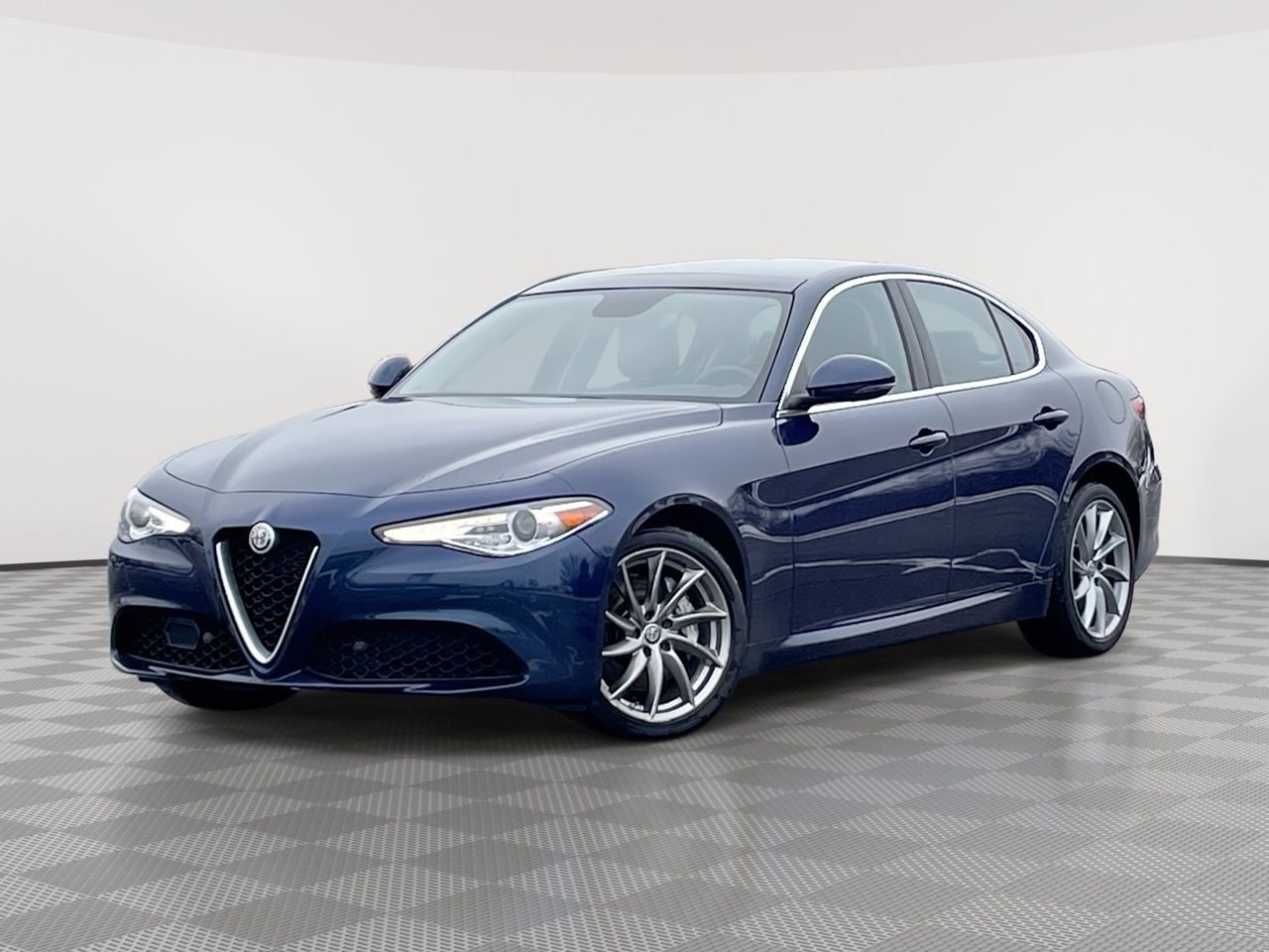 2019 Alfa Romeo Giulia Base -
                  Plymouth, MI