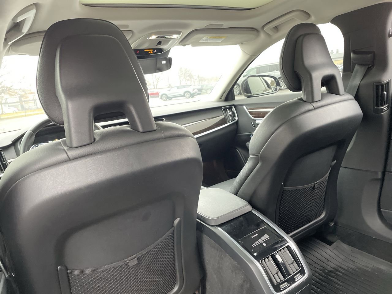 Thumbnail: 2018 Volvo S90 - 20